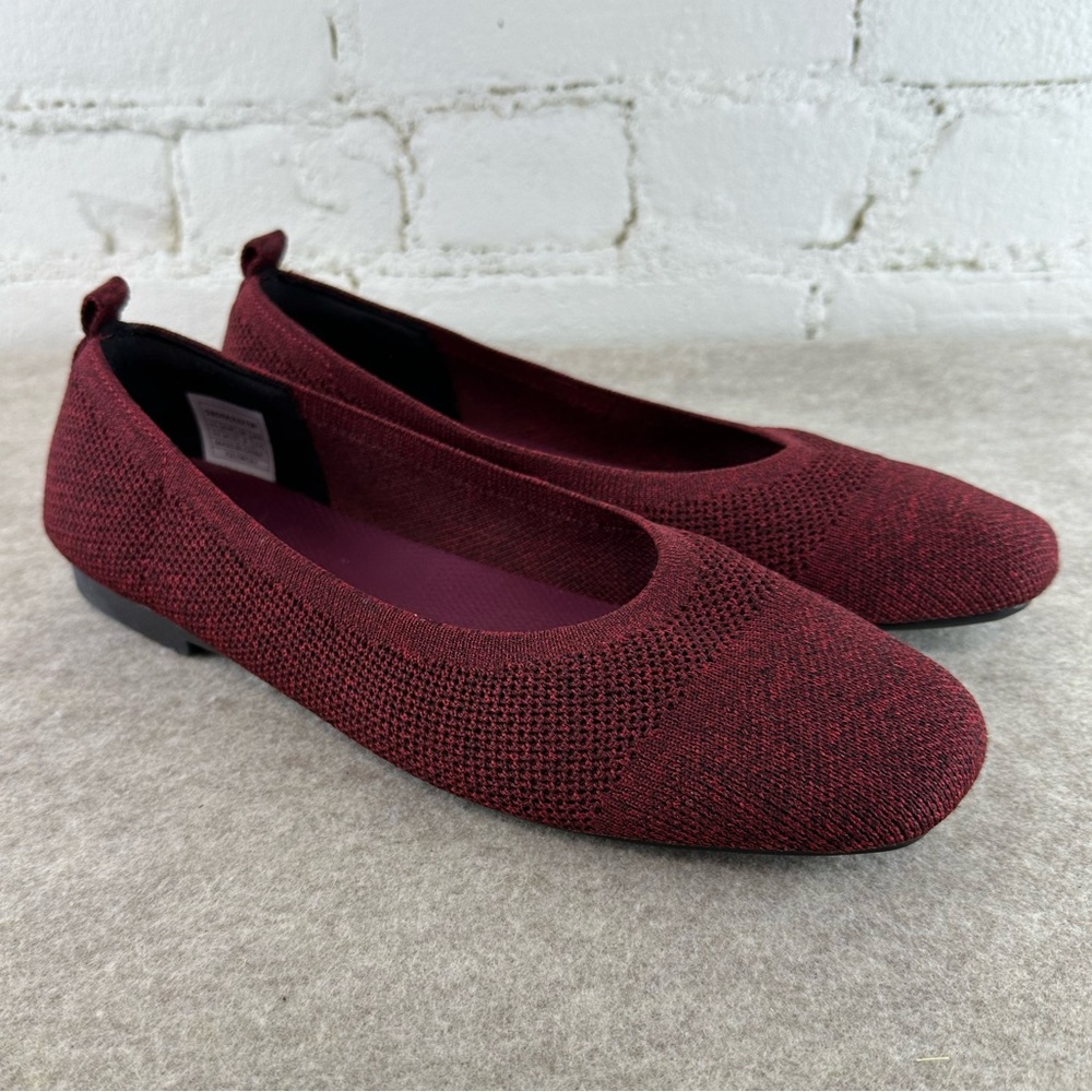 Women's Burgundy Flats